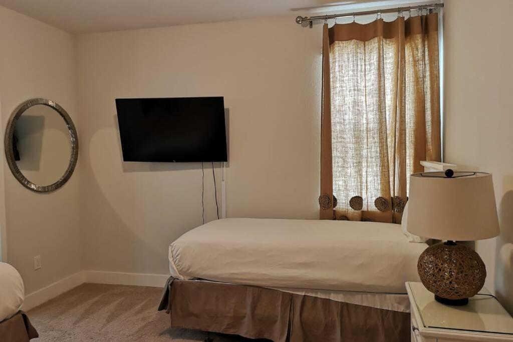 Luxurious Modern Villa Near Disney With Theater, Pool And Spa In Encore Resort At Reunion Orlando Zewnętrze zdjęcie